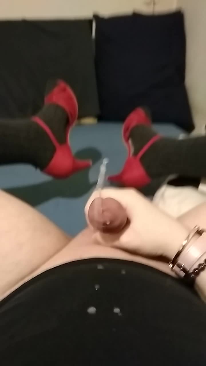 sissy pov cumshot